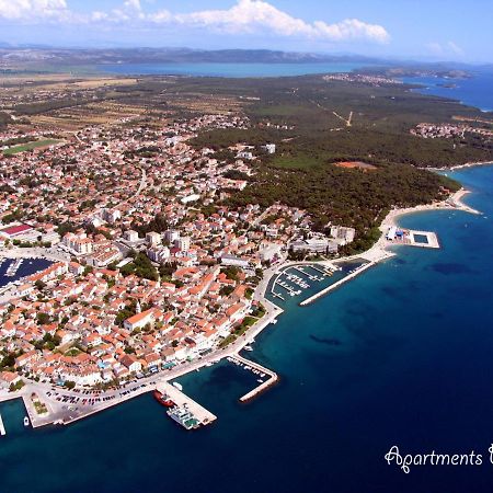 Apartments Borka Biograd Na Moru Εξωτερικό φωτογραφία